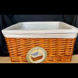 Large Basket with Liner 15.5”x13.25”x7.75”
